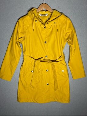 Helly Hansen Bright Yellow Hooded Kirkwall II Rain Jacket Coat